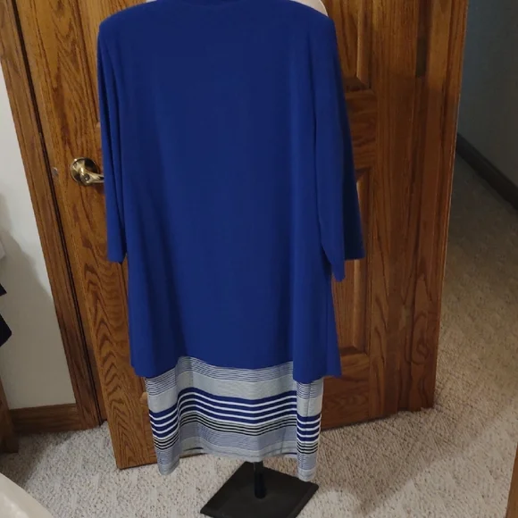 R & M Richards Blue and White Striped Midi Dress - Picture 2 of 11